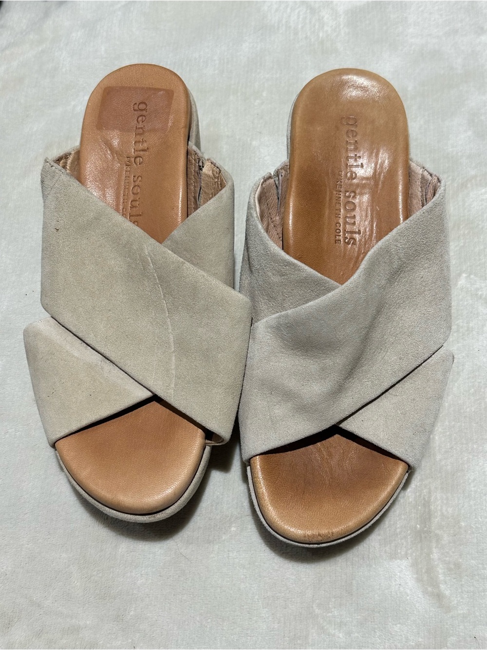gentle souls Crossband Suede Slide Sandals in Light Taupe